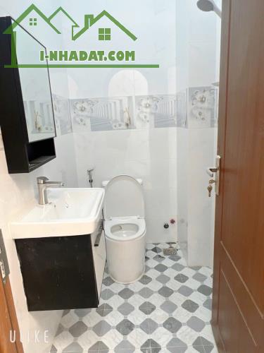 GIẢM 300 TRIỆU, GIÁ MỚI CHỈ 4.3 TỶ💥💥 💥 MẶT TIỀN ĐƯỜNG 2D THÔNG VÕ VĂN KIỆT- 35M2 - NHỈN - 1