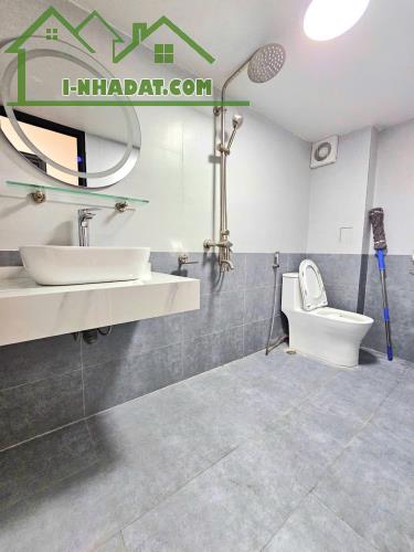 PHẢI NHANH THÌ LÀ CÒN - NHÀ XUÂN ĐỈNH DÂN TỰ XÂY CÒN NHƯ MỚI 30M2 _ MẶT TIỀN 4,45M _ 5 TẦN - 5