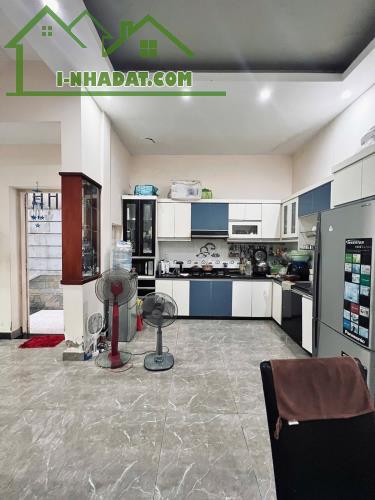 BÁN NHÀ HẺM XE HƠI NHỰA - 4 TẦNG BTCT - 5PN - 6WC - 84M2-THÔNG SỐ VÀNG NGANG KHỦNG (6x14 - 2