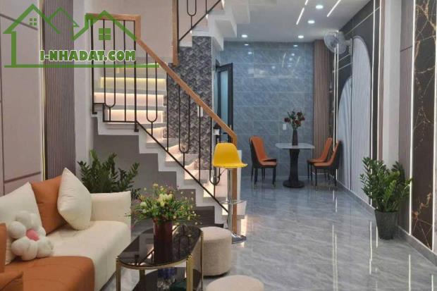 Bán nhà hẻm xe hơi, Cống Lỡ, Tân Bình, 40 m² (4m x 10m), nhà đẹp - Giá 6.25 tỷ TL