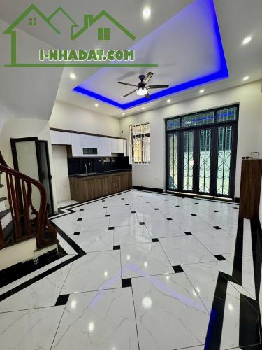 20 MÉT RA PHỐ - 400 MÉT BẾN XE YÊN NGHĨA - 4