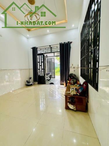 Bán nhà đẹp, sổ riêng gần KDC Tân Phong, đường 6m thông chỉ 2tỷ350 - 1