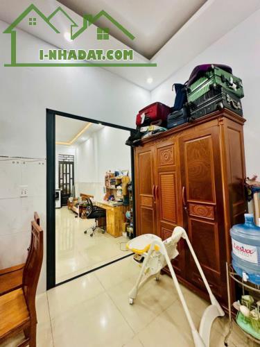 Bán nhà đẹp, sổ riêng gần KDC Tân Phong, đường 6m thông chỉ 2tỷ350 - 5