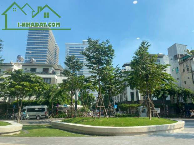 An cư cao cấp! dành cho giời trẻ! tiện ích 5 sao! Căn chung cư 2PN2WC nội thất mới 8tr