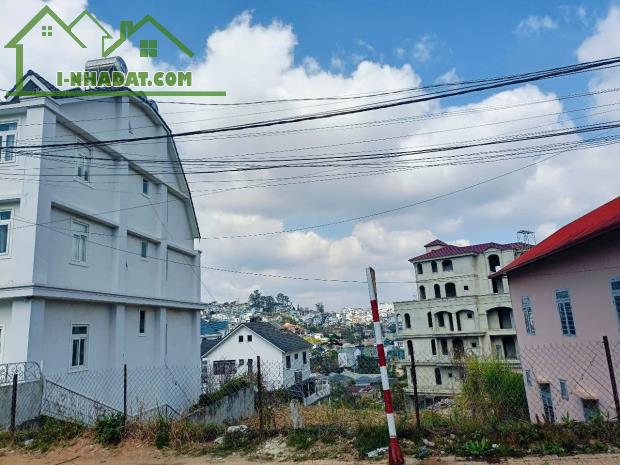 Chính chủ tôi cần bán nhanh (hoặc cho thuê) lô đất đẹp ngay trung tâm Đà Lạt, phường 3, - 1