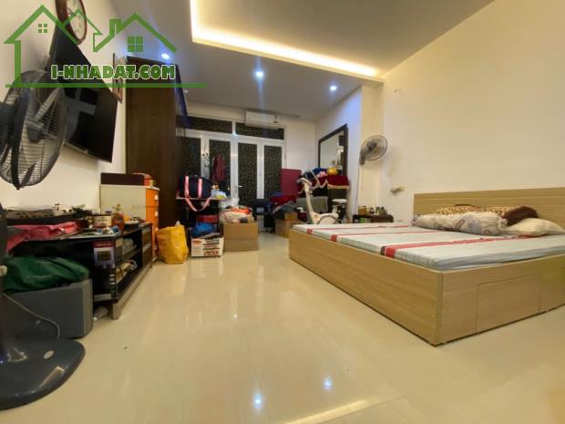 Hiếm bán nhà Lê Duẩn - ngay công viên Thống Nhất an sinh đỉnh cao - 1