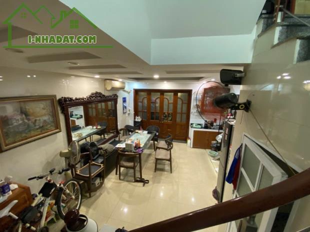 Hiếm bán nhà Lê Duẩn - ngay công viên Thống Nhất an sinh đỉnh cao - 2