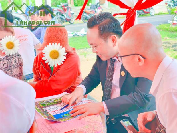 ĐẤT BÀU BÀNG - CHỈ 3triệu/m2 - GIÁ CHỈ 650triệu/300m2 - 100 thổ cư - 1