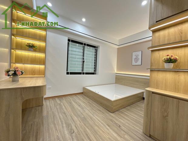 Bán căn hộ tòa cc tòa OCT2 ĐN2 Bắc Linh Đàm, nhà đẹp, full nt, view hồ, 80m, 3 ngủ, sddcc, - 4