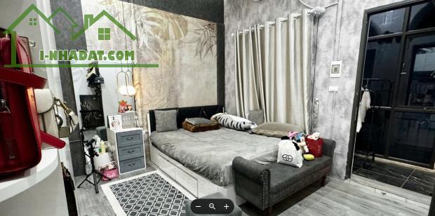 BÁN NHÀ HOÀNG MAI GẦN PHỐ, NGÕ Ô TÔ, KINH DOANH, 51M2, 3 TẦNG, NHỈNH 8 TỶ