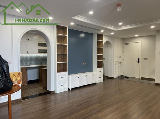 BÁN NHÀ MỚI, HIỆN ĐẠI, mặt tiền chợ Rạch Ông, 4x12, ở ngay 7ty8.