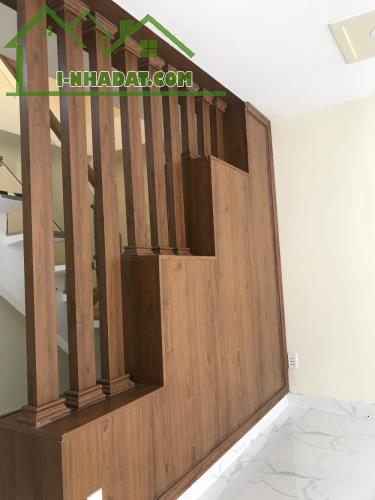 Ô TÔ 7 CHỖ ĐỖ CỬA - CÁCH MẶT TIỀN 20M - BÙI MINH TRỰC P6 QUẬN 8 - 50M2 - NHỈNH 5 TỶ - 2
