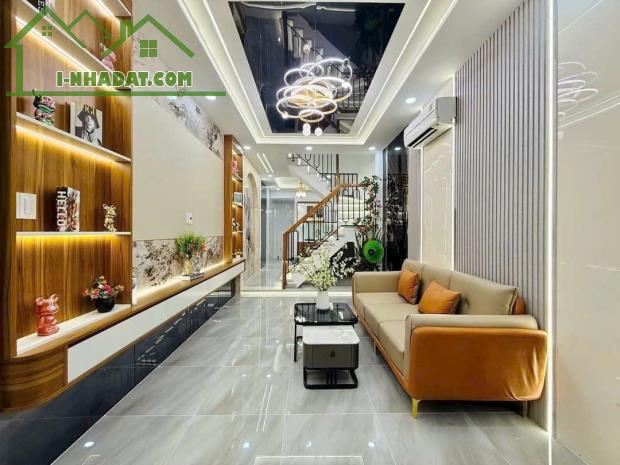 BÁN NHÀ ĐẸP - GẦN CV LÀNG HOA - GÒ VẤP - 40M2 - GIÁ 4.45 tỷ - 1