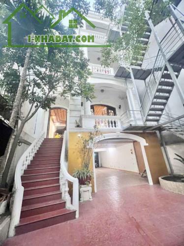 Bán nhà Trích Sài, Tây Hồ, thang máy, ôtô, kinh doanh, 220mx6t, 88 tỷ, 0985696268