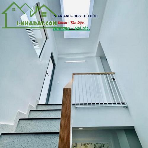 🏡 Bán Nhà Mặt Phố Liền Kề Nguyễn Thị Định, Quận 2 _ Mặt Tiền Kinh Doanh "Vàng" _ Chỉ Có 7 - 1