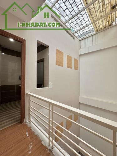 **Bán nhà mặt tiền Lê Lai** p12 quận Tân Bình; (5*35) 4 tầng - 15 tỷ - 2