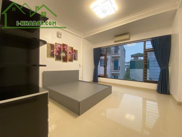 NHÀ ĐẸP NGÕ 67 THÁI THỊNH - 40M 7,8 TỶ - SÂN ĐỂ XE TRƯỚC NHÀ RỘNG - 1