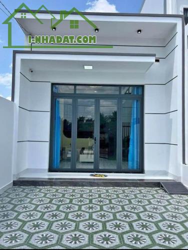Nhà gác đúc mới Giá 630tr Phước Hiệp Củ Chi Rộng 99m2 SHR Bán Gấp Bán Gấp.