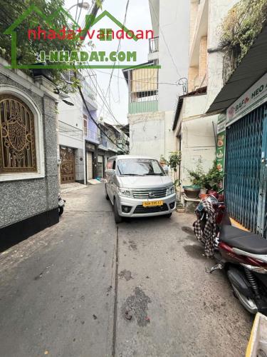 NHÀ KHU BÀU CÁT, P.11, TÂN BÌNH, GẦN CHỢ BÀ HOA, NHÀ CŨ, TIỆN XÂY MỚI - CHỈ NHỈNH 12 TỶ
