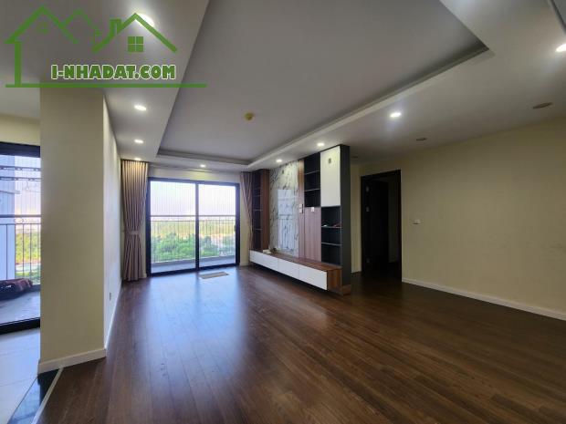 (Tin thật 100%) CH 82m2 x 2PN tại Green Park Trần Thủ Độ - Ban công hướng Đông - Nội thất