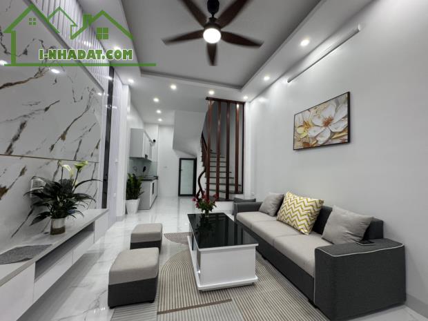 #Nhà Gần Đại Sứ Quán Hàn Quốc, Xuân La 35m2, Ô Tô, Nhỉnh 7 Tỷ