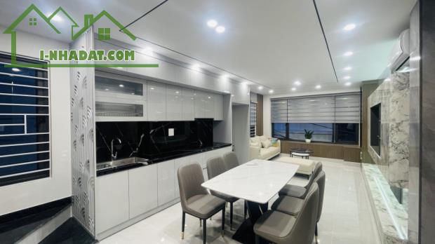 Bán nhà Thạch Bàn,Long Biên 7 tầng,45m,mt4m oto vào nhà nhỉnh 10 tỷ - 2