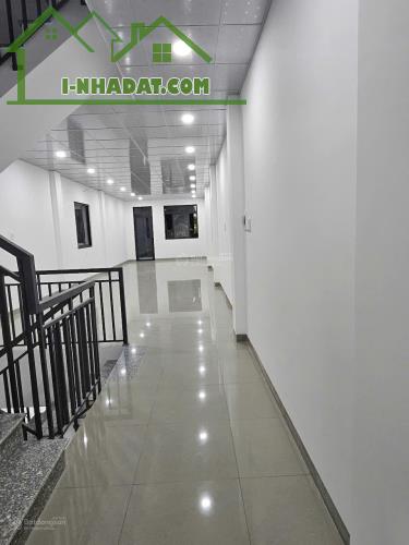 Cho Thuê Nhà 1 Trệt 2lầu Mới 100%, 88m2 (Dtsd=352m2)- Mặt Tiền Nguyễn Văn Cừ - 4