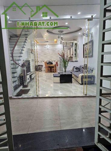 Chỉ 2,78 tỷ nhà 3 tầng An Trực, Sở Dầu, Hồng Bàng, Hải Phòng.
