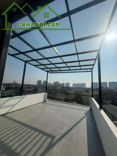 NHÀ MỚI TINH - THANG MÁY - GARA OTO - MẶT ĐƯỜNG 4.5m - KHU VIP NGỌC THUỴ - FULL NỘI THẤT N - 1