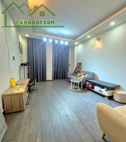 Chủ muốn bán nhà 4 tầng hẻm Lạc Long Quân, P10, 3.9x11, 6.9 tỷ - 1