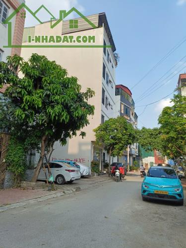 Đất ĐG Đại Mỗ 91.2m2-MT5.5m, Vỉa hè 2 ôtô tránh, Kinh doanh, giá 15tỷ5