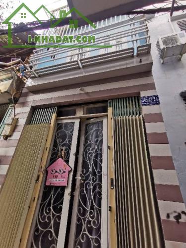 BÁN NHÀ SÁT MẶT TIỀN PHẠM VĂN ĐỒNG, CÓ NHIỀU TIỆN ÍCH XUNG QUANH ,GIÁ QUÁ RẺ ĐỂ ĐẦU TƯ GIỮ - 1