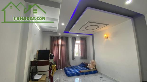 Siêu phẩm nhà phố Bình Tân – Nhà 3 tầng mới xây – Đường 18B – Hẻm ô tô – Sổ riêng