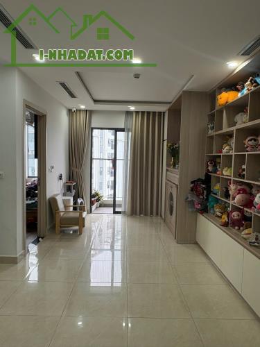 Bán căn hộ Chung Cư CT36B, View Hồ. 2 Ngủ mới đẹp, DT68m2. Giá 4.5 Tỷ - 2