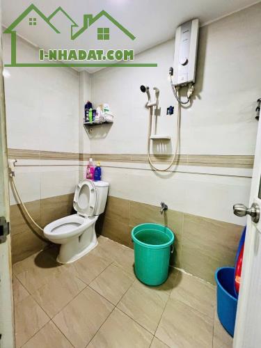 Bán nhà HXH Lê Thiệt, Hòa Thạnh, trung tâm Tân Phú, 36m² - 4.2x9 - 2 tầng, chỉ hơn 4 tỷ - 4