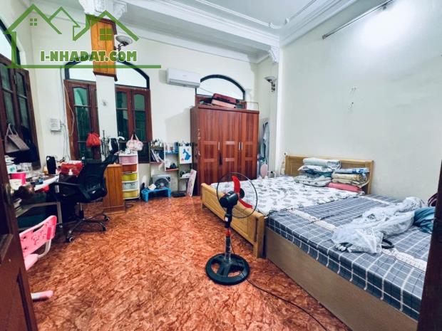 +chính chủ gửi bán nhà thanh bình mỗ lao hà đông , 30m lô góc, 4 tầng , oto đỗ cửa, giá 6, - 2