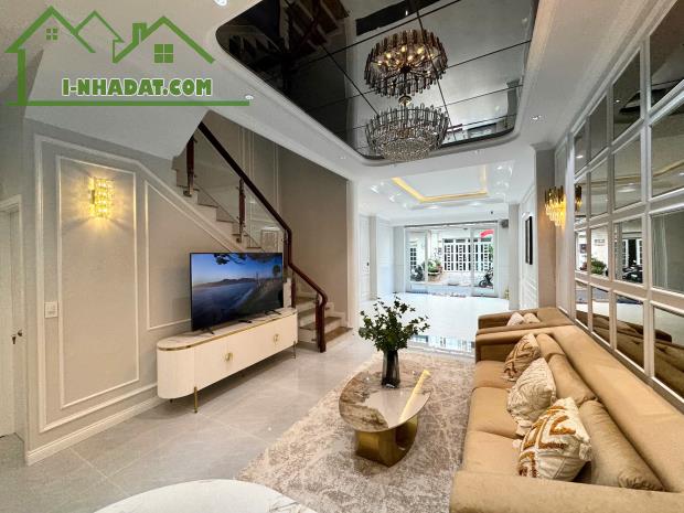 Biệt Thự Hoàng Quốc Việt, Quận 7 90,5m² - Nhà mới, nội thất cao cấp - 17,45 tỷ - 1