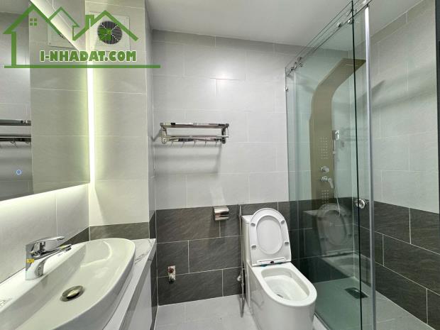 Biệt Thự Hoàng Quốc Việt, Quận 7 90,5m² - Nhà mới, nội thất cao cấp - 17,45 tỷ - 2
