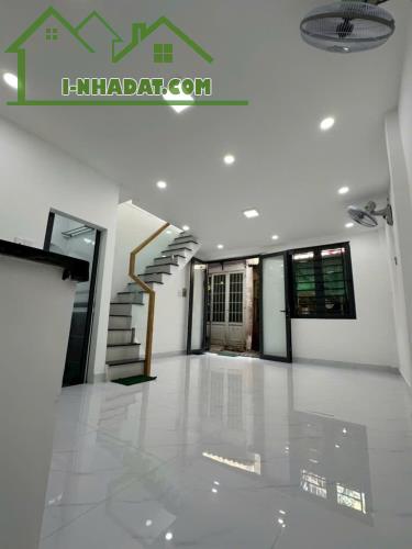 NGUYỄN THÁI SƠN SÁT EMART, GẦN ĐH VĂN LANG - DTSD 50M2 - 1T1L 2PN NHÀ MƠI Ở NGAY - Chỉ 2.X - 1