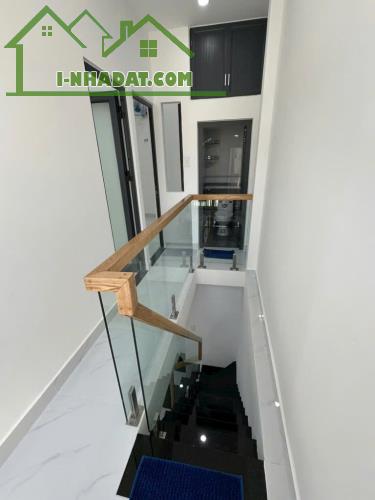 NGUYỄN THÁI SƠN SÁT EMART, GẦN ĐH VĂN LANG - DTSD 50M2 - 1T1L 2PN NHÀ MƠI Ở NGAY - Chỉ 2.X - 4