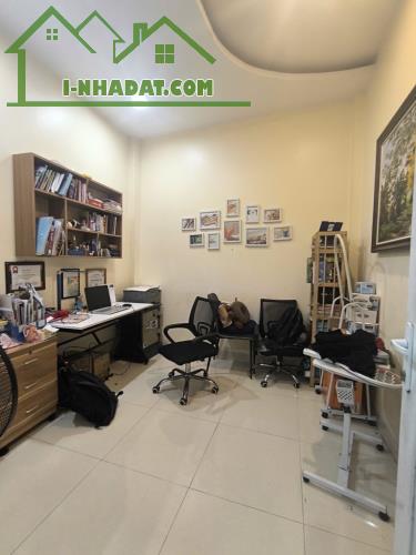 🏠 BÁN NHÀ NGỌC LÂM – LONG BIÊN - 3 TẦNG – 3 NGỦ – 35M² - MT 4M – GIÁ 5,2 TỶ - 3