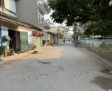 Cần bán gấp lô đất 60m2 tại ngõ 83 Phúc Lợi, ngõ rộng 2,7m ô tô nhỏ vào được, khổ đẹp.