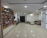 Bán căn hộ Chung Cư CT36B, View Hồ. 2 Ngủ mới đẹp, DT68m2. Giá 4.5 Tỷ