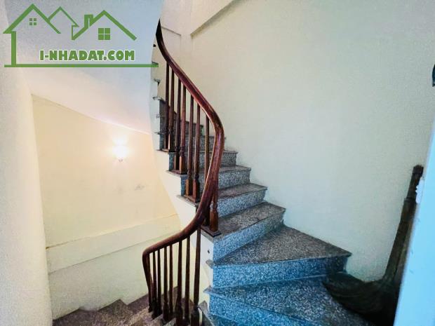 Bán nhà ở Mỹ Đình mới đẹp thoáng sáng ô tô đỗ gần dt 35m 5t mt 3,8m giá 4,9 tỷ - 5