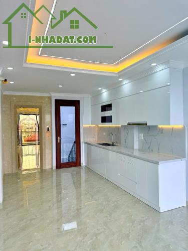 Bán gấp nhà phân lô ngõ 68 Cầu Giấy.45m2, 6 tầng, 2 thoáng, thang máy, xây mới giá 12.2 tỷ - 3