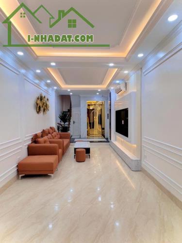 Bán nhà phố Yên Lạc, Hai bà Trưng 41m, 5 tầng. Giá: 14.8 tỷ. LH: 0937158386