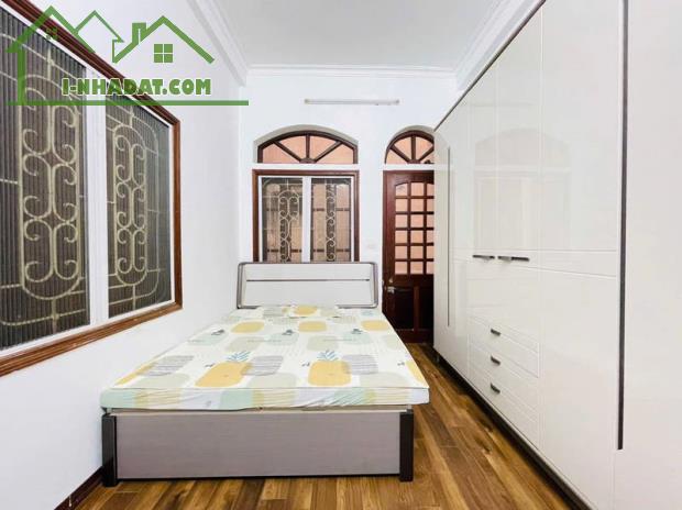 HOÀNG CẦU - NHÀ ĐẸP - 2 THOÁNG - VIEW HỒ - 8 TẦNG THANG MÁY - 60M² NHỈNH 24 TỈ - 3