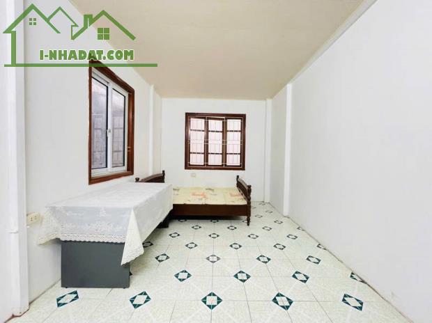 HOÀNG CẦU - NHÀ ĐẸP - 2 THOÁNG - VIEW HỒ - 8 TẦNG THANG MÁY - 60M² NHỈNH 24 TỈ - 4