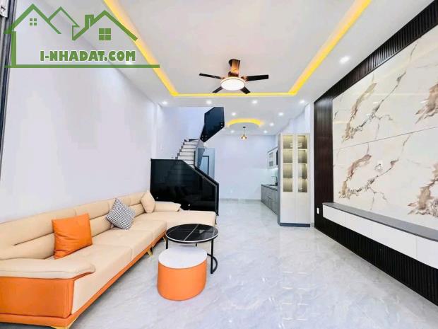 NỢ CỜ BẠC EM CẦN TIỀN TRẢ NỢ BÁN GẤP NHÀ LẦU SỔ SẴN CHỈ 700TR NHẬN NHÀ NGAY - 1