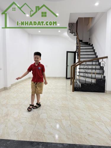 BÁN NHÀ QUAN NHÂN 35M 6T MT4,3 THANG MÁY GIÁ NHỈNH 9TY CÒN THƯƠNG LƯỢNG !5M RA Ô TÔ - 4